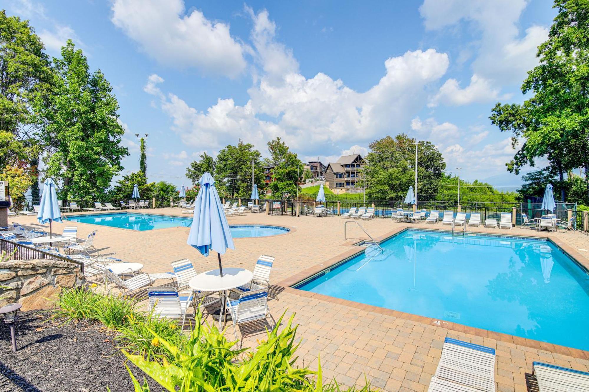 Gatlinburg Vacation Rental Balcony With Hot Tub! Ngoại thất bức ảnh